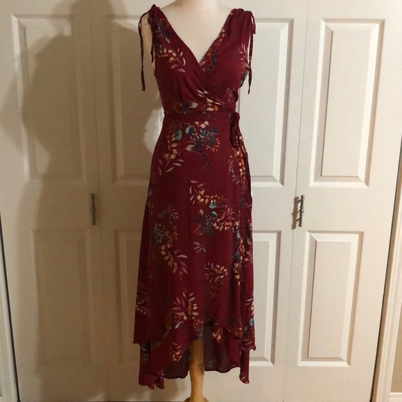 Lulu’s Wrap Dress - Picture 5 of 8